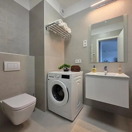 Zenit Sunrise Oasis With Terrace & Garage Parking * Budapest