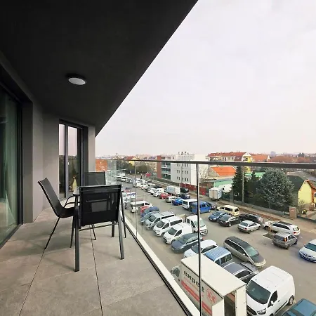 Apartment Zenit Sunrise Oasis With Terrace & Garage Parking Budapest