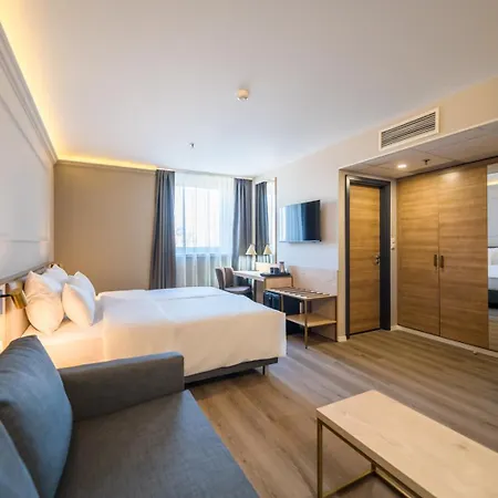 Expo Tower By Mellow Mood Hotel
