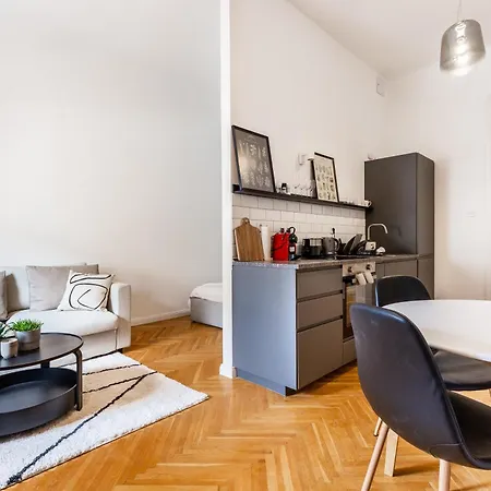 Tas Budapest