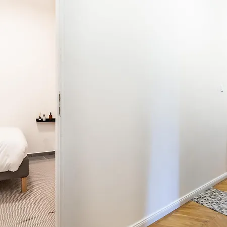 Tas * Budapest