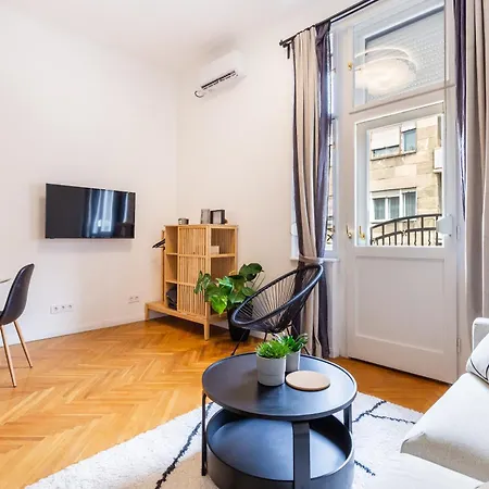 Tas Apartment Budapest