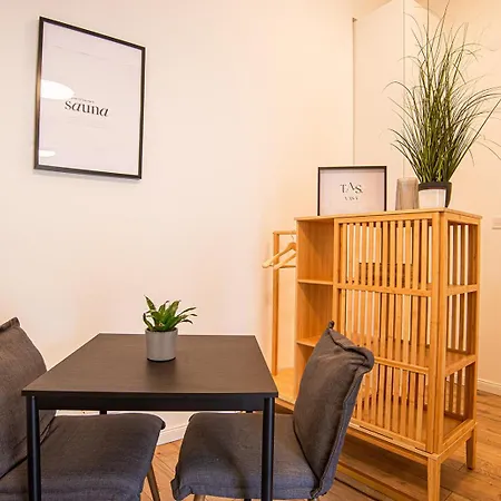 Tas Vas - Charming In Apartment