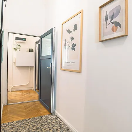 Apartment Tas Vas - Charming In Budapest