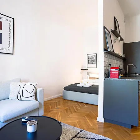 Tas Vas - Charming In * Budapest