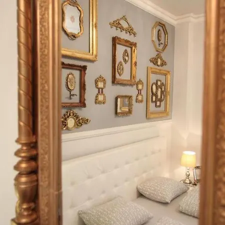 Exclusive Antique Next To The Fashion Street Apartment *