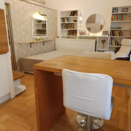 Apartment Bb 37