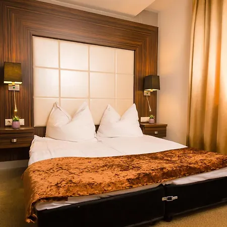 Hotel Duna Garden
