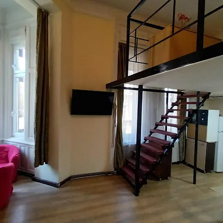 Melden * Budapest