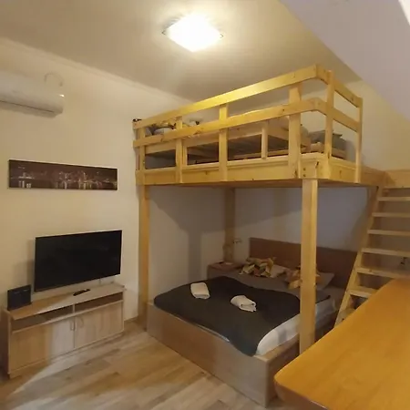 Garam At Danube Apartment
