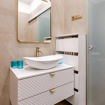 Dohany Luxury By Stn Apartment *