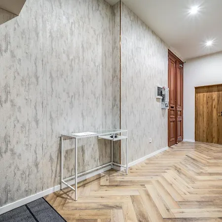 Astoria Premium - R26 Apartment *