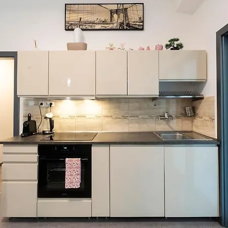 Apartment Charles' Haven In The Heart Of *
