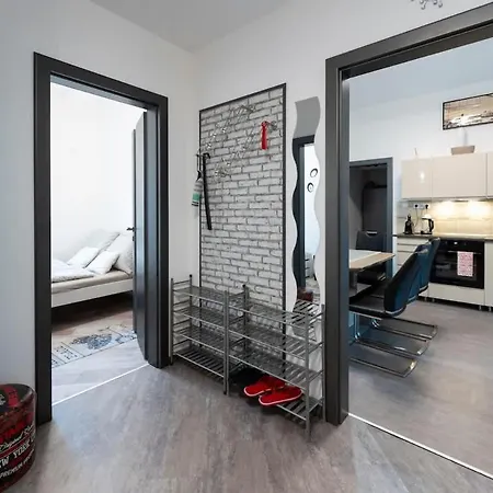 Apartment Charles' Haven In The Heart Of Budapest