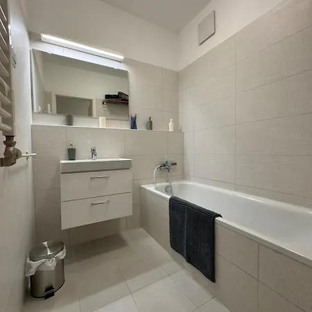 Apartment Elite Skyview Escape -bright, Modern, Free Parking