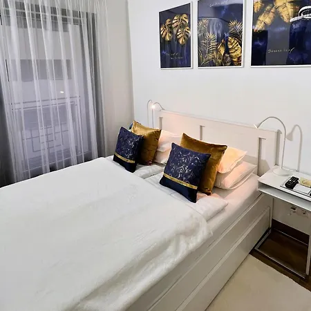 Luxe Studio With City Center Vibe * Budapest