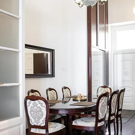 Venus - Broadway I Apartment Budapest