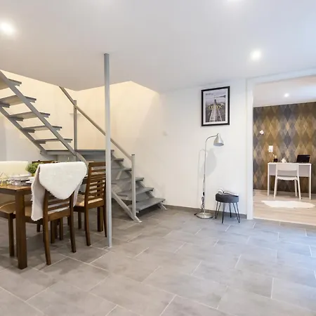 Duna Centrum 5 Apartment