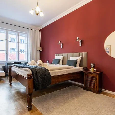 80 Sqm, 3 Bedrooms, 2 Bathrooms, New Budapest