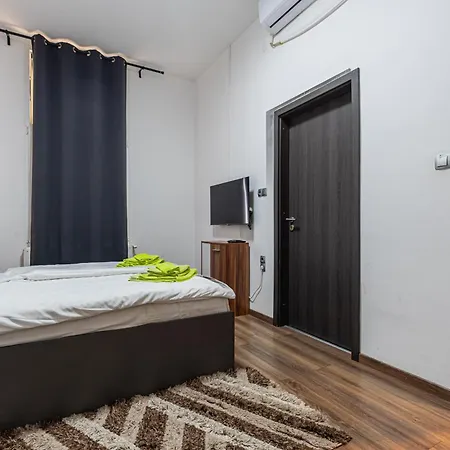 And Cozy K67 Budapest
