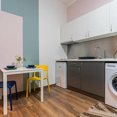 Apartment And Cozy K67