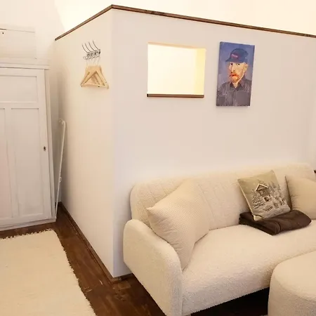 Cozy & Downtown Apartment *