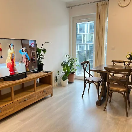 Apartment Danube 3 Beds With Big Balcony Parking 10euro A Day *