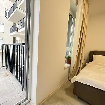 Apartment Danube 3 Beds With Big Balcony Parking 10euro A Day