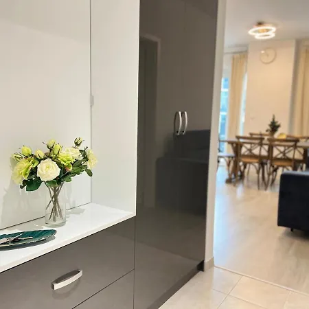 Danube 3 Beds With Big Balcony Parking 10euro A Day * Budapest