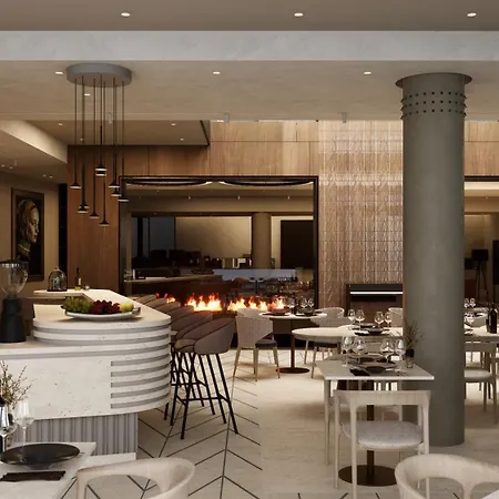 Hotel Leon & Lounge 4*