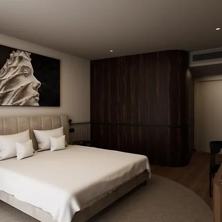 Leon & Lounge 4*