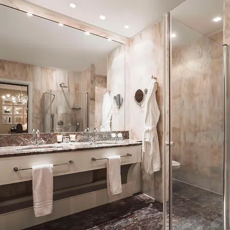 Hotel Anantara New York Palace - A Leading Of The World