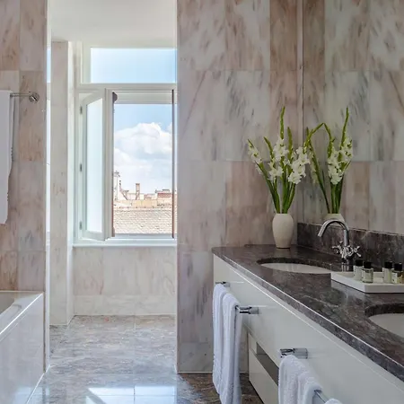 Anantara New York Palace - A Leading Of The World Hotel 5*