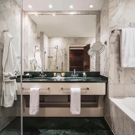 Anantara New York Palace - A Leading Of The World