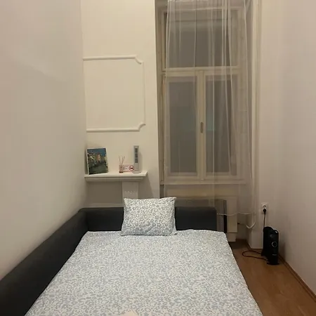 Lt 2 Apartment