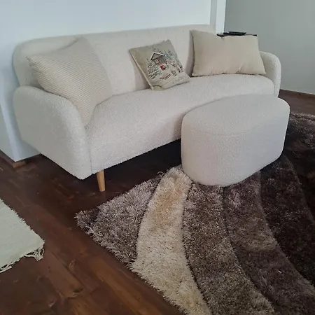 Cozy & Downtown Apartment *