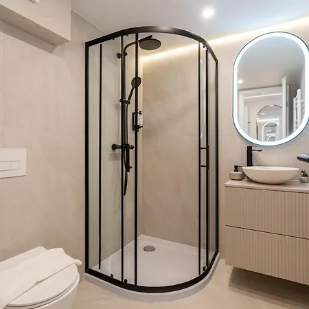 Apartment E22 - Boutique Apartments, Location By Bqa