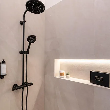 E22 - Boutique Apartments, Location By Bqa *