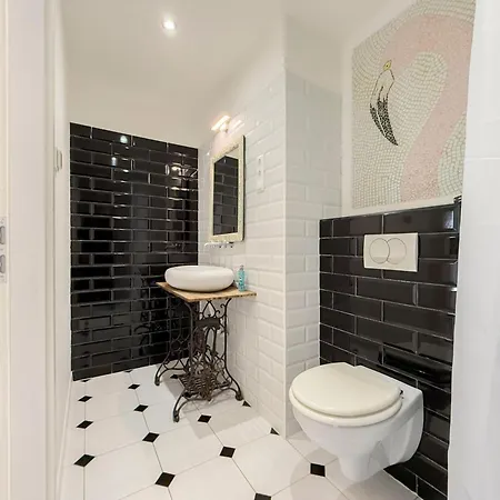 Hj7-b Hunyadi Apartment *