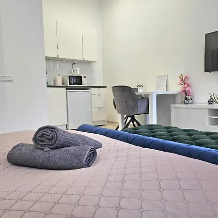 Apartment Designer Downtown Gem Budapest