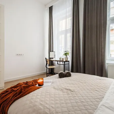 Appartement Chic Urban Retreat- Near Opera & Basilica Budapest
