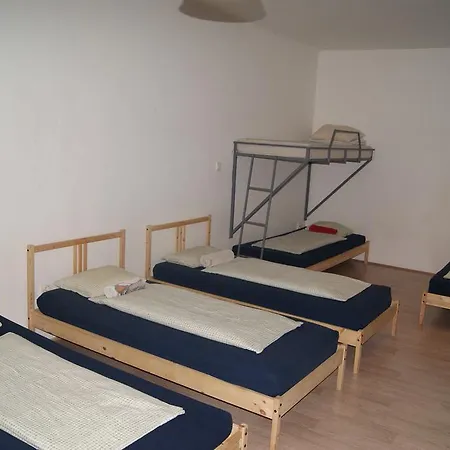 Happy Hostel