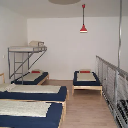 Happy Hostel