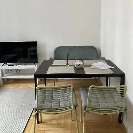 Apartment Klikk At Gozsdu