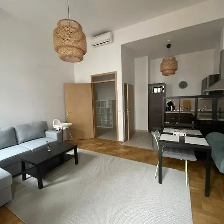 Klikk At Gozsdu Apartment *
