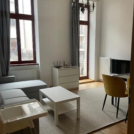Klikk At Gozsdu Apartment *