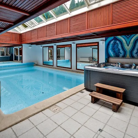 Uhu 750 M2 - Willa Budapeszt