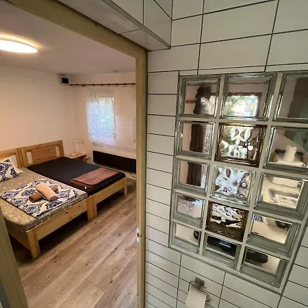 Apartment Ujkishaz - *