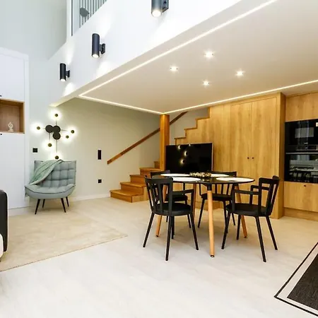 2 Bedroom W Ac Extravagant Gallery Loft By Newave Apartment