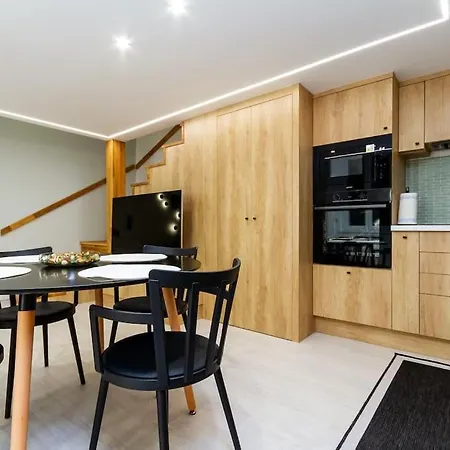 2 Bedroom W Ac Extravagant Gallery Loft By Newave * Budapest